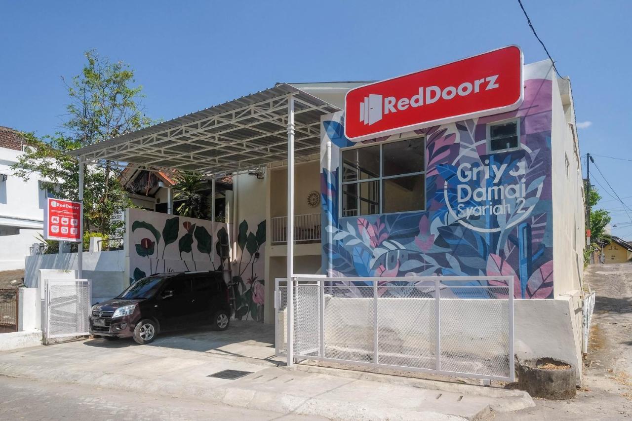 Reddoorz Syariah Near Universitas Mercu Buana Kampus 2 Yogyakarta